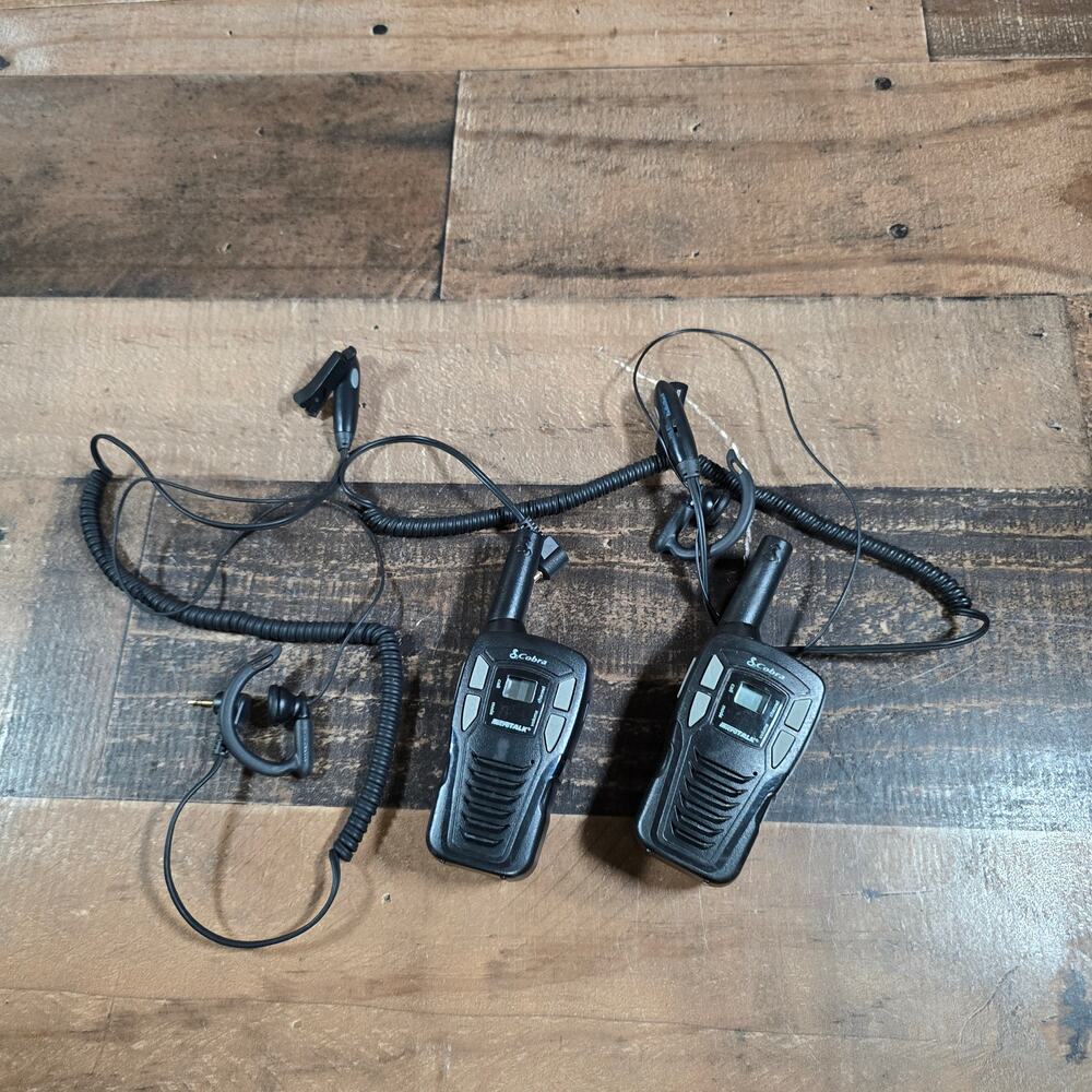 Cobra CXT195 16 Mile Micro Talk 2-Way Radios Pair Used working w/ Headsets